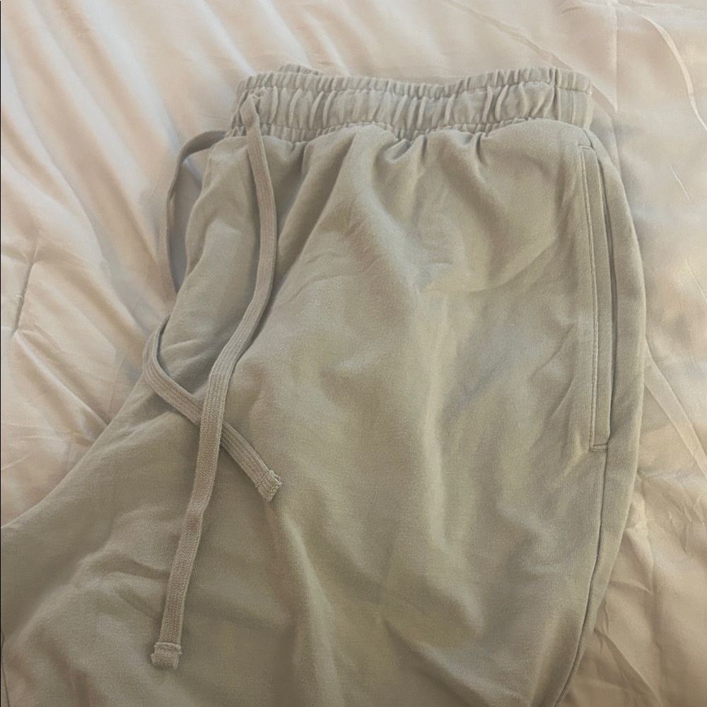 SKIMS Light Gray Jersey Lounge Jogger Pants- Men's - Picture 8 of 14